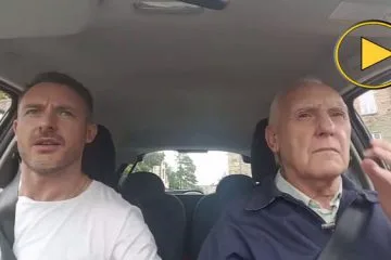 Un anciano británico con Alzheimer se vuelve viral