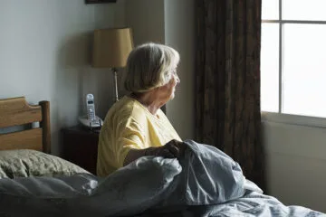Cómo responder cuando una persona con alzheimer quiere «ir a mi casa»